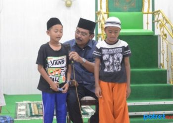 Gubernus Kepulauan Riau, Nurdin Basirun Saat Memberikan Motivasi Untuk Anak-anak Kepri (F/Humaskepri)