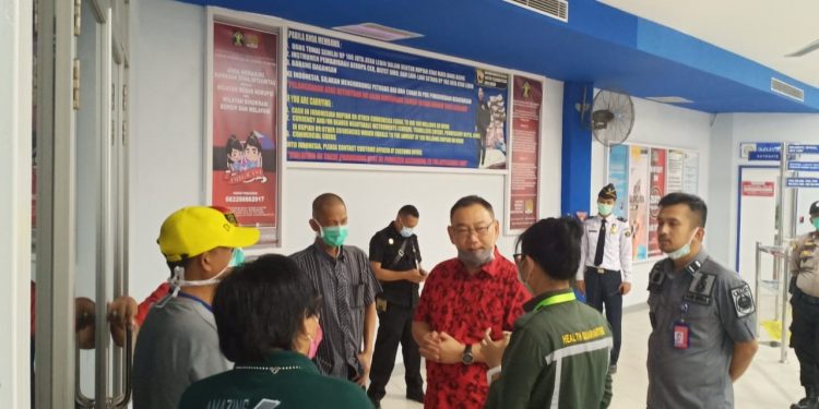 Antisipasi Virus Corona, Haripinto Pastikan Pengawasan Thermal Scaner Di Pelabuhan