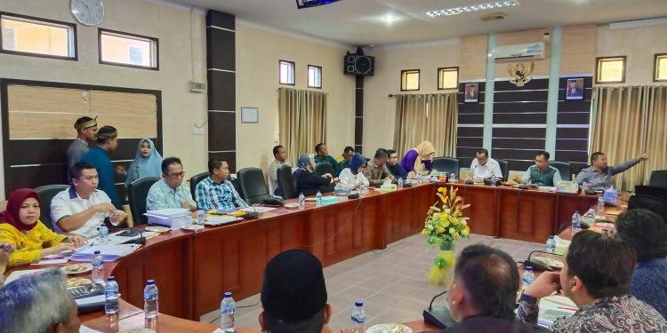Warga Bersama PT KG Sambut Baik Usulan DPRD Karimun Surati Kementerian