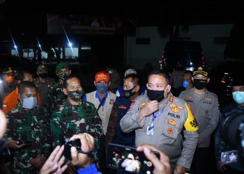 Lakukan Patroli Skala Besar, Kodam Brawijaya Bersama Polda Jatim Sasar Kerumunan Warga