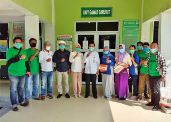 Bagikan Vitamin Ke ODP, PDP Dan Petugas, Charli Donna: Kita Berusaha Dan Berdoa Agar Semuanya Dinyatakan Sembuh