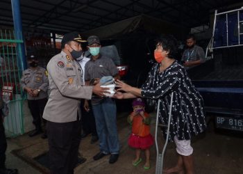 Polda Kepri Buka Dapur Umum Di Baloi Dalam, 480 Paket Makanan Dan 100 Takjil Dibagikan Ke Masyarakat