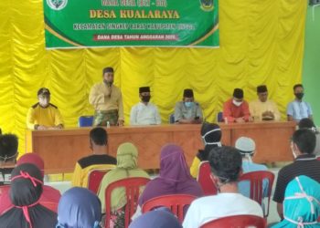 Wakil Bupati Bersama Ketua DPRD Tinjau Penyerahan BLT