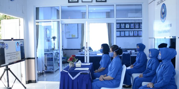 Pentingya Etika Dan Jati Diri, Istri Siswa Diktukpa Mendapat  Pembekalan Dari Ketum Jalasenastri