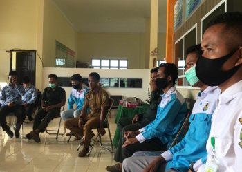 Usai Peringati HUT Kemerdekaan RI – 75, Camat Singkep Selatan Gelar Rapat