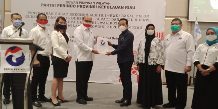 Partai Perindo Serahkan Dukungan Kepada Calon Gubernur, Bupati Dan Walikota Se Kepri