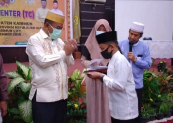 Bupati Karimun Resmikan Pelatihan 52 Santri – Santriwati MTQ Tingkat Provinsi Tahun 2020