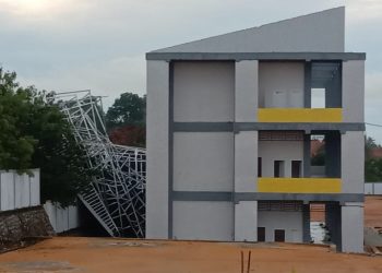 Hujan Disertai Angin Kencang, Atap SMA 5 Negeri Karimun Copot