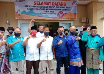 Pasangan Nizar-Niko Resmi Mendaftarkan Diri Ke KPU Sebagai Calon Bupati dan Wakil Bupati