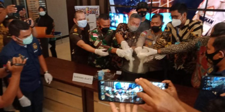 Polres Karimun Musnahkan Sabu 2 Kilo Gram