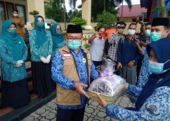 Sekda Karimun Targetkan 300.000 Masker Disalurkan Kemasyarakat