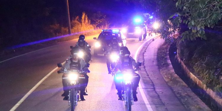 Pastikan Keamanan Pilkada, Polres Karimun Gelar Patroli Skala Besar
