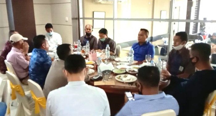 Plt Bupati Lingga Boyong Para Camat Sampaikan Terkait Listrik di Kecamatan Masing Masing Yang Belum Maksimal Kepada Kepala PLN Tanjung Pinang