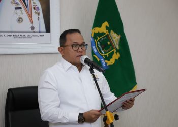 Dodi Reza Alex Lantik Pengurus Kadin Lahat
