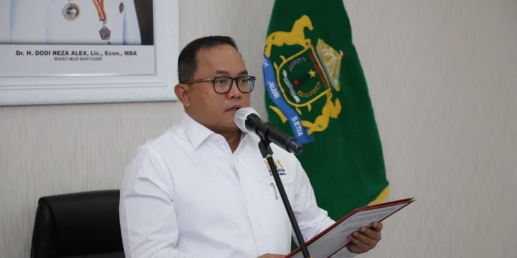 Dodi Reza Alex Lantik Pengurus Kadin Lahat