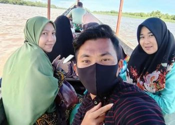 Perahu Kayu Alat Transportasi Satu-Satunya Warga Kuala Baru Aceh Singkil