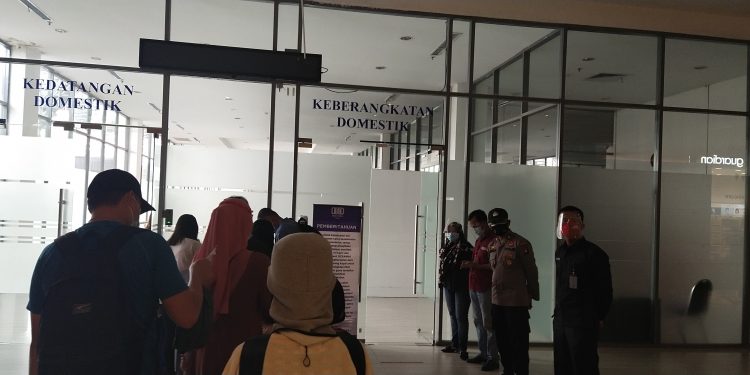 Keluhkan Surat Kesehatan Penumpang, Warga Karimun Merasa Dihalangi Masuk Rumah Sendiri