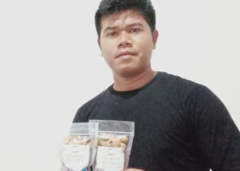 Edukasi Oleh-Oleh Khas Daerah, Irfan Kembangkan Lokan Crispi