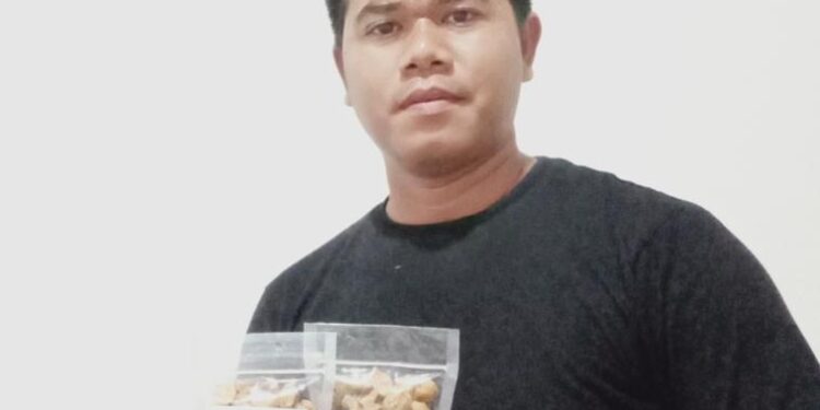 Edukasi Oleh-Oleh Khas Daerah, Irfan Kembangkan Lokan Crispi