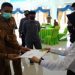 Plt Sekda Lingga Serahkan Secara Simbolis SK PNS Formasi 2019