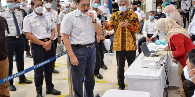 Menko Marves Dan Menhub Dukung Penggunaan GeNose Alat Deteksi Covid-19