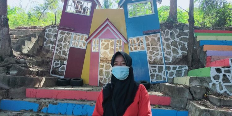 Pikat Wisatawan, Bumdes Beruntung Manjakan Pengunjung Dengan Percantik Tempat Berfoto Di Pantai Pelawan