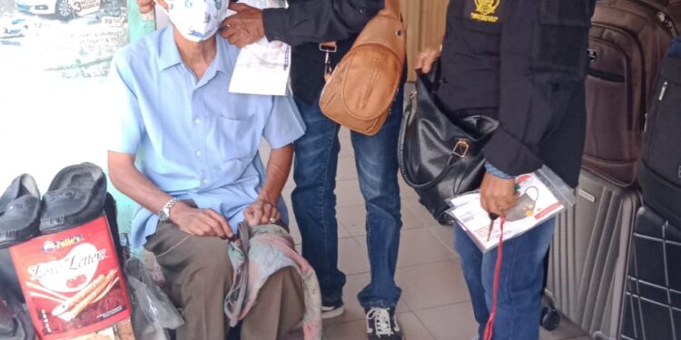 GAMAWA Kembali Bagikan 500 Masker Di Dua Lokasi