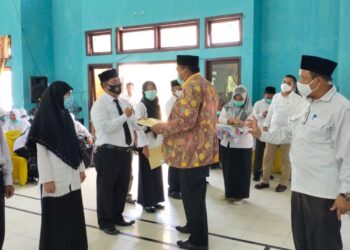 Bupati Aceh Singkil Lantik Kepala Sekolah Jenjang PAUD, SD Dan SMP