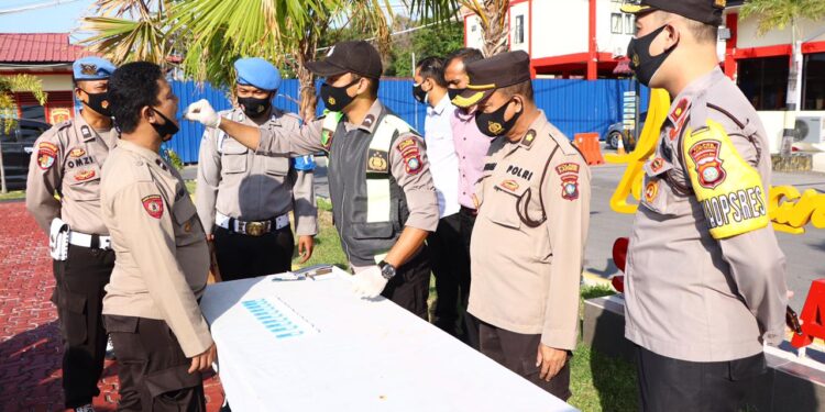 Propam Polres Karimun Lakukan Tes Urine Dan Drug Wipe Terhadap Personil