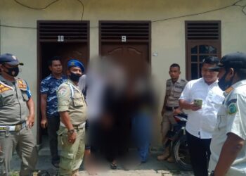 Sepasang Pelajar Dan Seorang Mahasiswi Digrebek Warga Dan Satpol-PP Di Palas