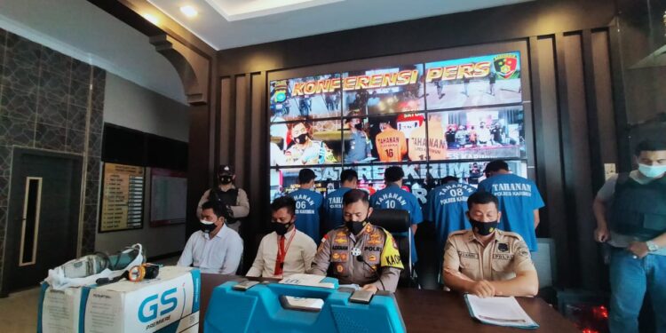 5 Pelaku Pencuri Gudang Perusahaan Berhasil Diamankan Polisi