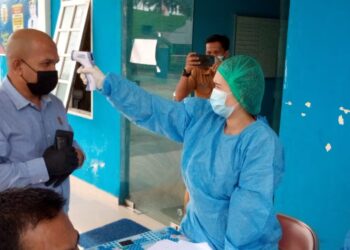 Garda Terdepan Penanganan Covid-19 Ketua Komisi I DPRD Natua Vaksinasi Nakes Tepat Menjadi Prioritas