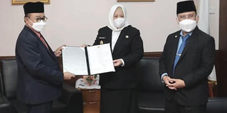 H. Firmansyah Resmi Menjabat Plh Bupati Karimun