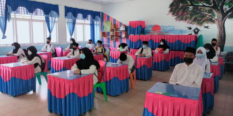 April 2021, Ujian Semester Genap Kelas 6 Dan 9 Secara Tatap Muka