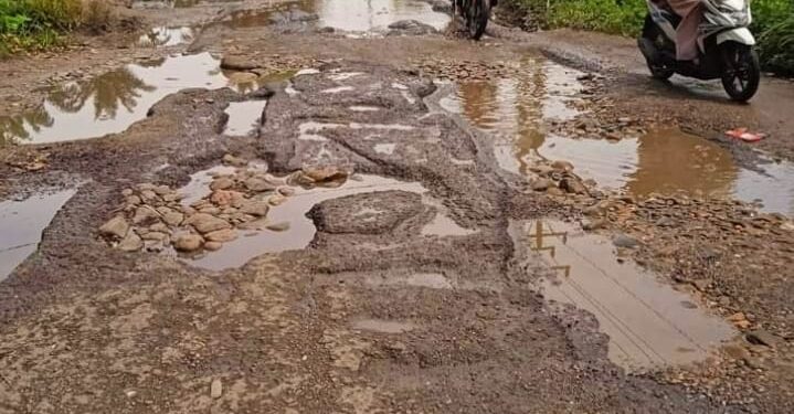 Jalinsum Sibuhuan-Binanga Rusak Parah Dan Makan Korban, Warga: Padahal Mobil Dinas Binamarga Sering Lewat
