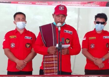 Resmi Dikukuhkan,  Swanton Siahaan Pimpin Ketua PAC PBB Aek Songsongan