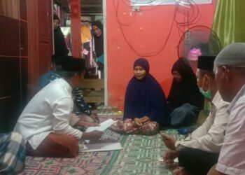 Satu Warga Pulo Sarok Masuk Islam, Kepala KUA Kecamatan Aceh Singkil Tuntun Syahadat