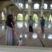 Menyambut Ramadhan, Ketua Pokjaluh Kemenag Bersama ROHIS SMAN 1 Singkil Bersihkan Masjid Baiturrahim