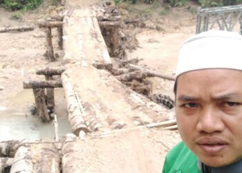 Lewati Medan Berat, Penyuluh Agama Islam Suro laksanakan Tugas Khatib Jum’at Di Daerah Terpencil