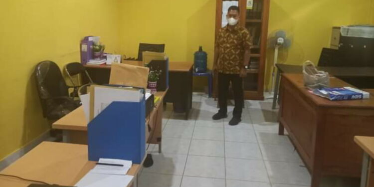 Wabup Lingga Minta Masyarakat Laporkan Pegawainya Yang Tak Displin