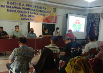Camat Pulau Rakyat Buka Bintek Dan Pembekalan Tim Relawan Pendata SDGs