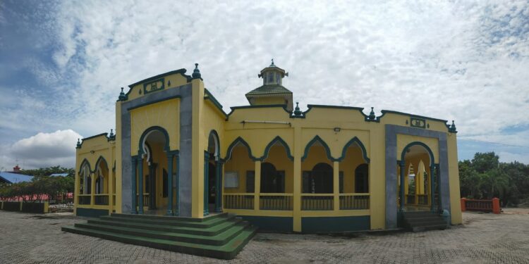Masjid Al Mubaraq Sebagai Masjid Tertua Di Pulau Karimun, Ini Sejarahnya