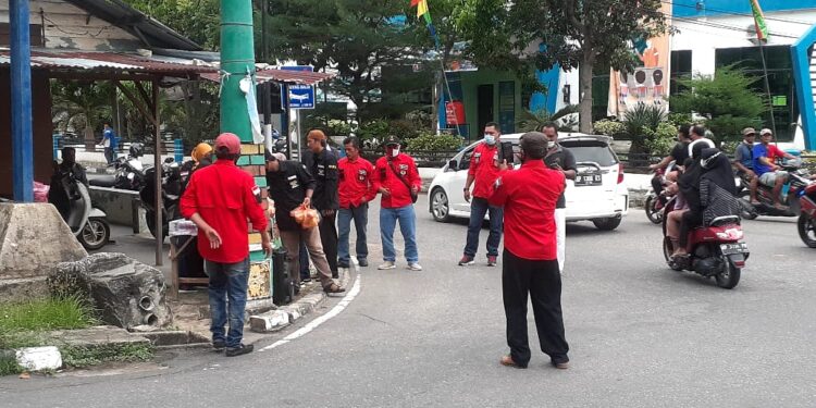 Memupuk Toleransi, GAMAWA Bersama PBB Bagikan Ratusan Paket Makanan Berbuka Puasa