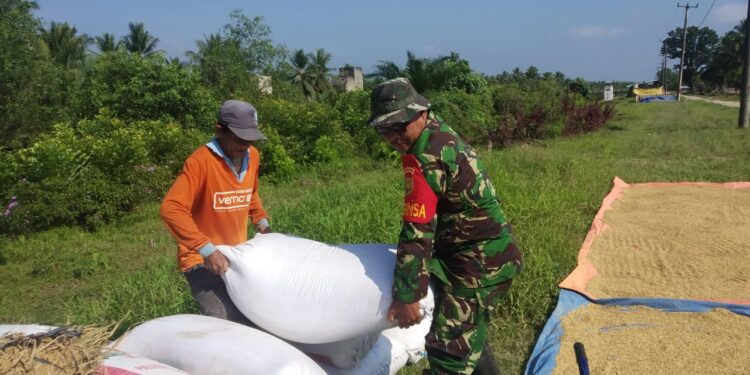 Bersama Rakyat TMMD Kuat