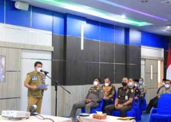 Secara Virtual Plh Bupati Rohul H Abdul Haris Rakor Cegah Penyebaran Covid-19 Dan Deklarasi Tidak Mudik