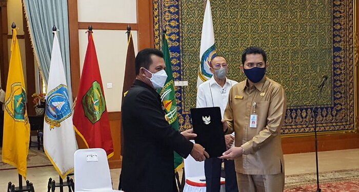 Hendra Kusuma Secara Resmi Ditunjuk Menjadi Plh Bupati Natuna Oleh Gubernur Kepri