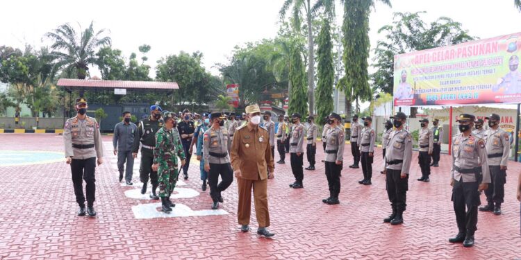 Wakil Bupati Karimun Hadiri Apel Pasukan Operasi Ketupat seligi 2021 Polres Karimun