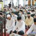 Bupati Asahan Dan Keluarga Sholat Idul Fitri 1442 H di Masjid Agung H. Achmad Bakrie Kisaran