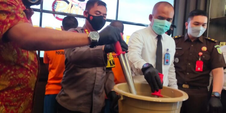 Polres Karimun Musnahkan 3.057 Gram Shabu