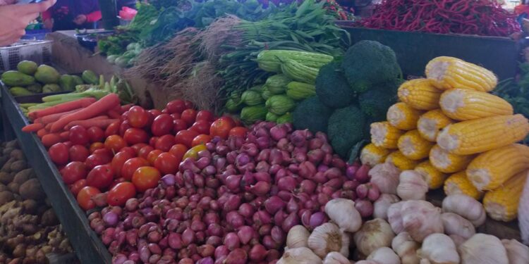 Harga Sayur Melonjak Di Pasar Puan Maimun